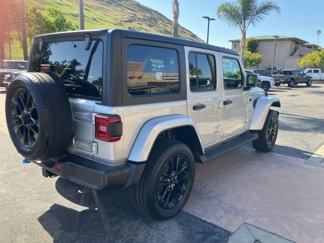 Used 2023 Jeep Wrangler Unlimited Sahara w/ Cold Weather Group image 6