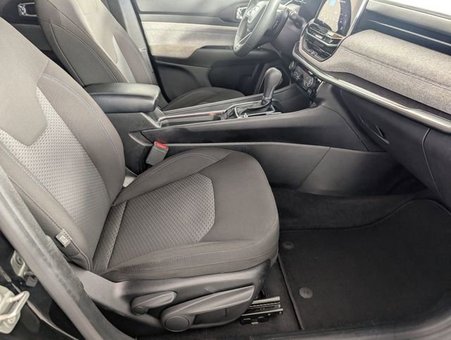 Used 2023 Jeep Compass Sport image 30