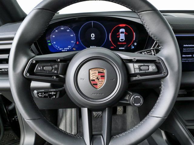 Certified 2025 Porsche Macan Electric RWD image 10