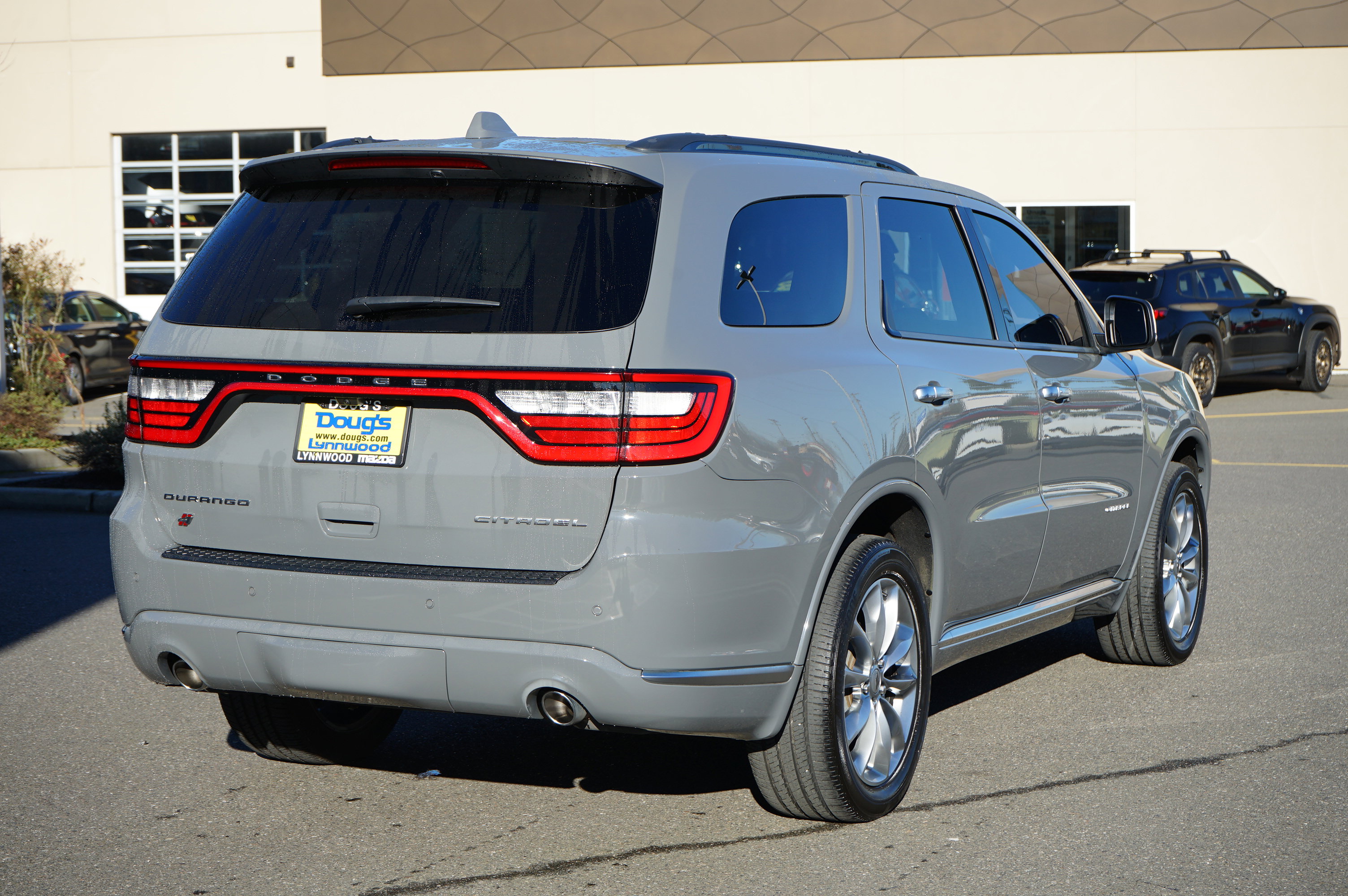 Used 2022 Dodge Durango Citadel image 3