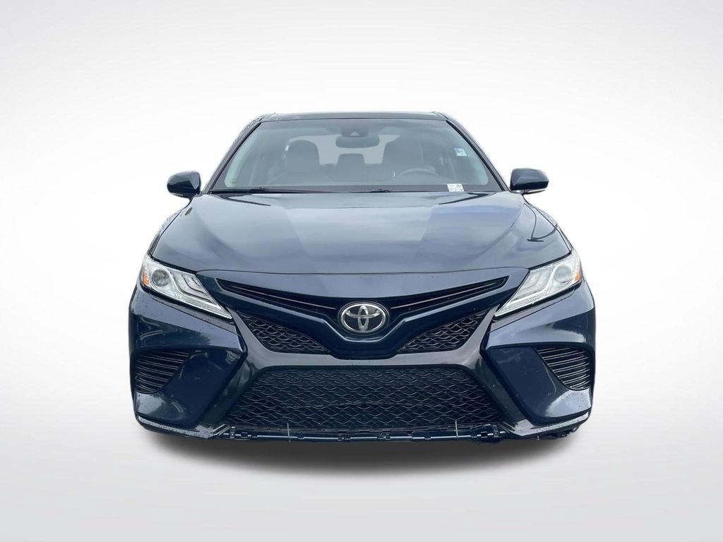 Used 2020 Toyota Camry XSE FWD image 2