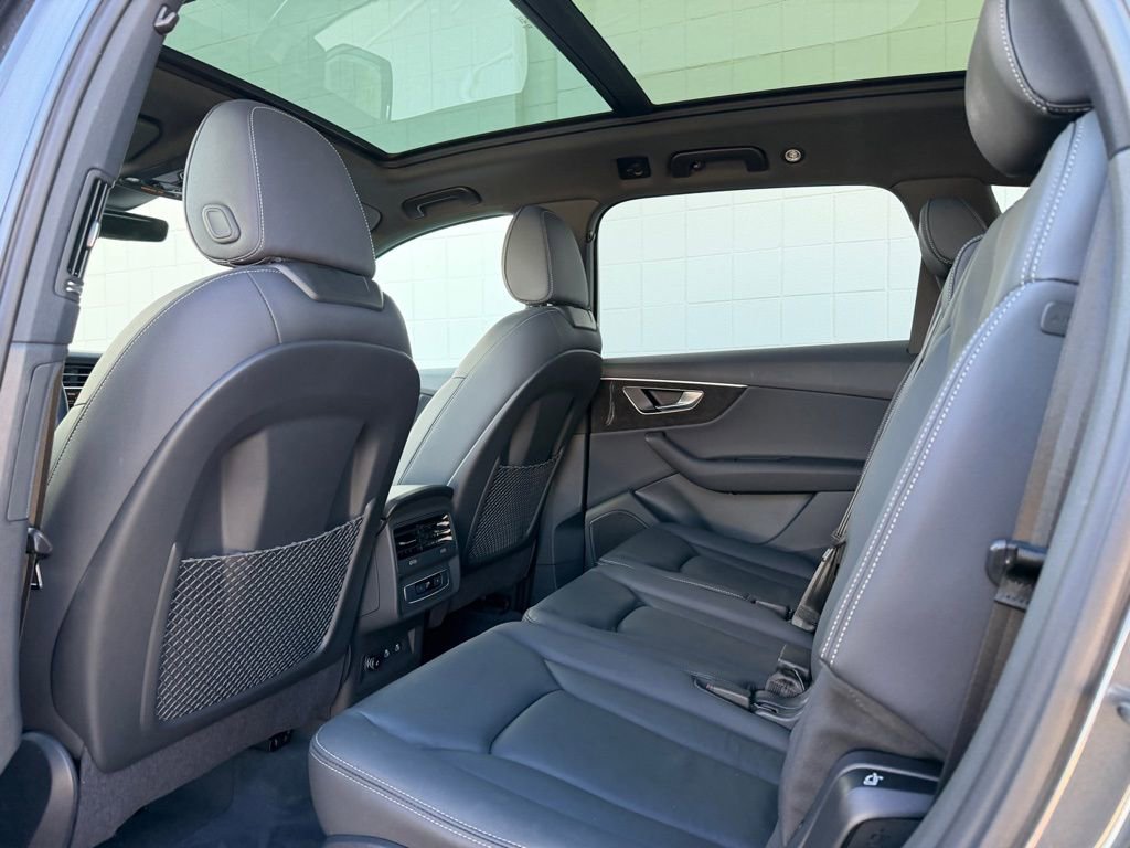 Used 2025 Audi Q7 2.0T Premium w/ Convenience Plus Package image 35