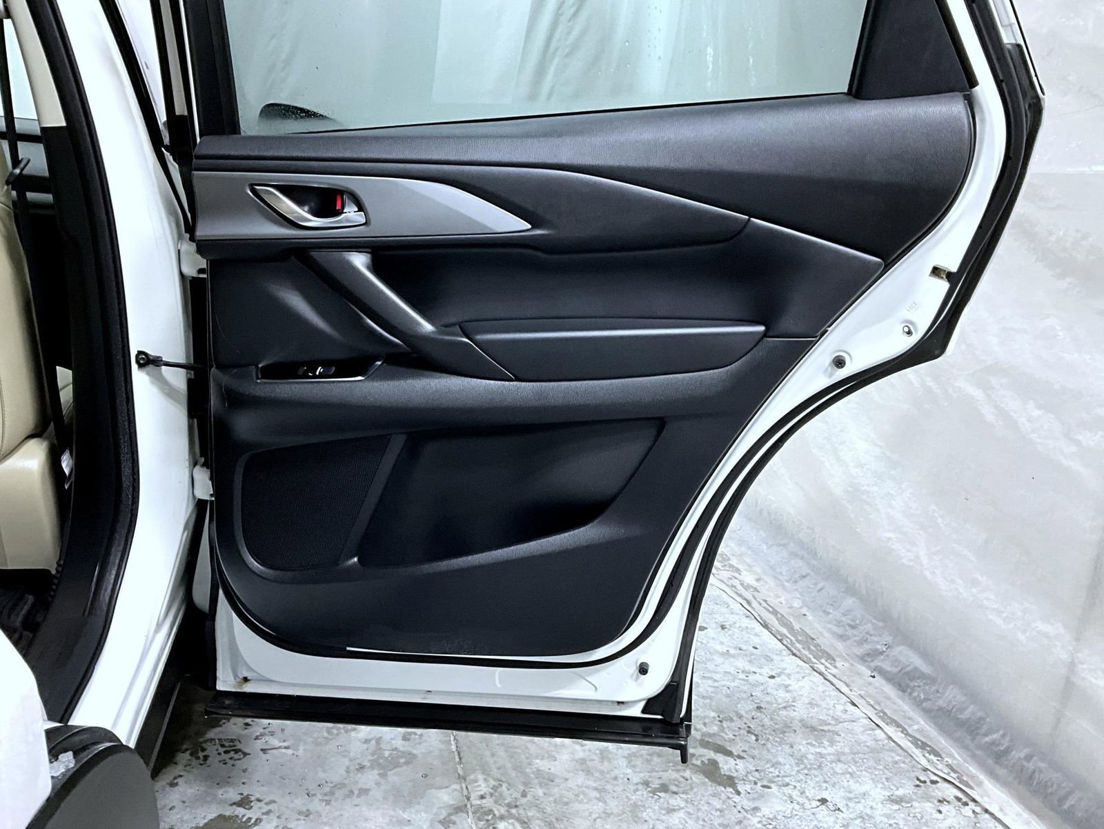 Certified 2023 MAZDA CX-9 Touring Plus image 23