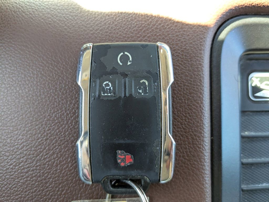 Used 2018 Chevrolet Silverado 1500 High Country image 29