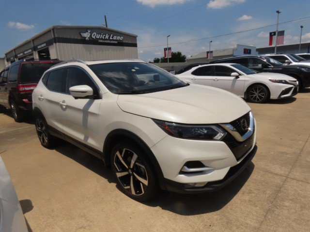 Used 2021 Nissan Rogue Sport SL w/ Premium Package FWD image 6