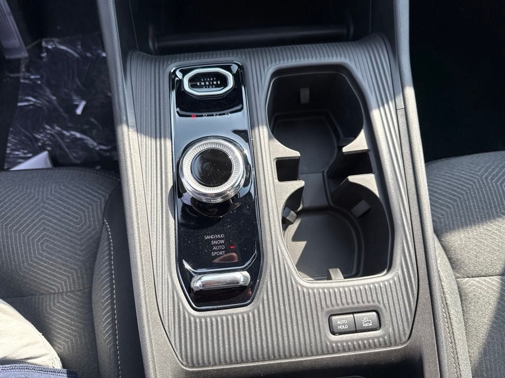 New 2026 Jeep Cherokee Laredo AWD/4WD image 14