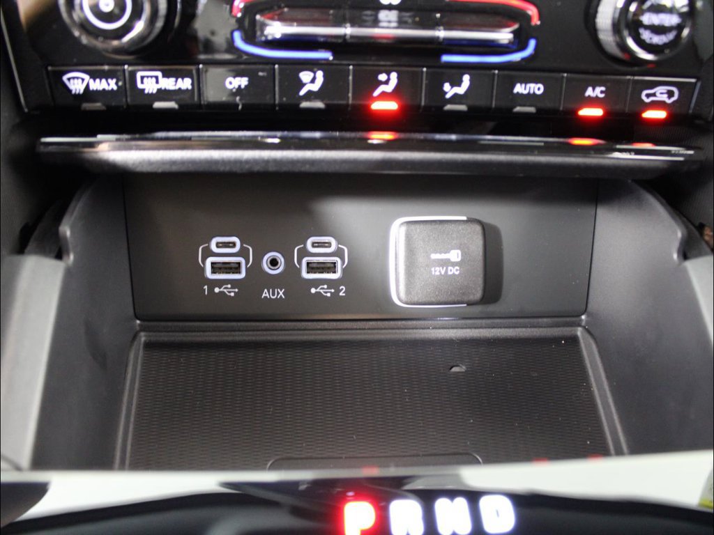 New 2025 Jeep Grand Cherokee Limited w/ Luxury Tech Group II RWD image 17