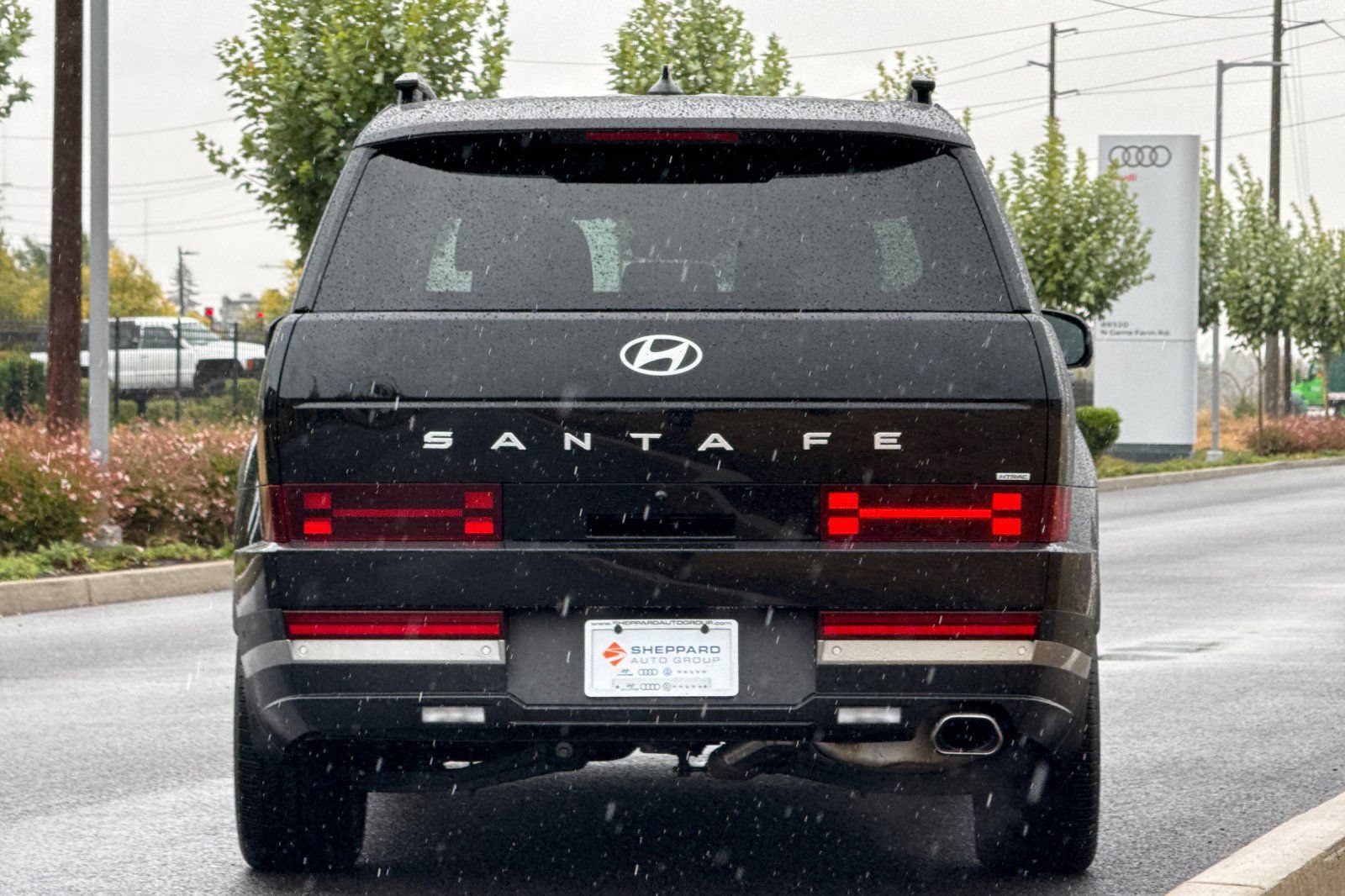 Used 2024 Hyundai Santa Fe Limited AWD/4WD image 4