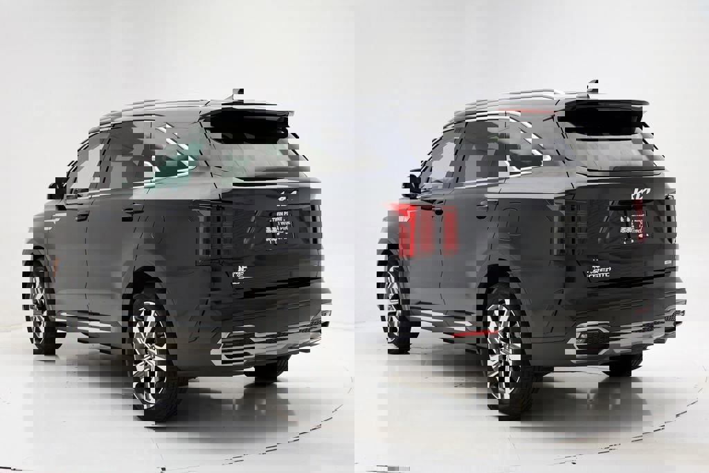 Used 2023 Kia Sorento EX image 7
