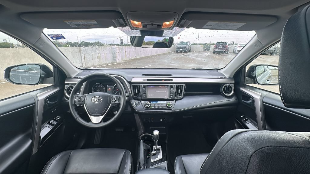 Used 2018 Toyota RAV4 Limited FWD image 22