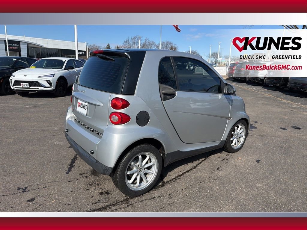 Used 2009 smart fortwo pure image 5