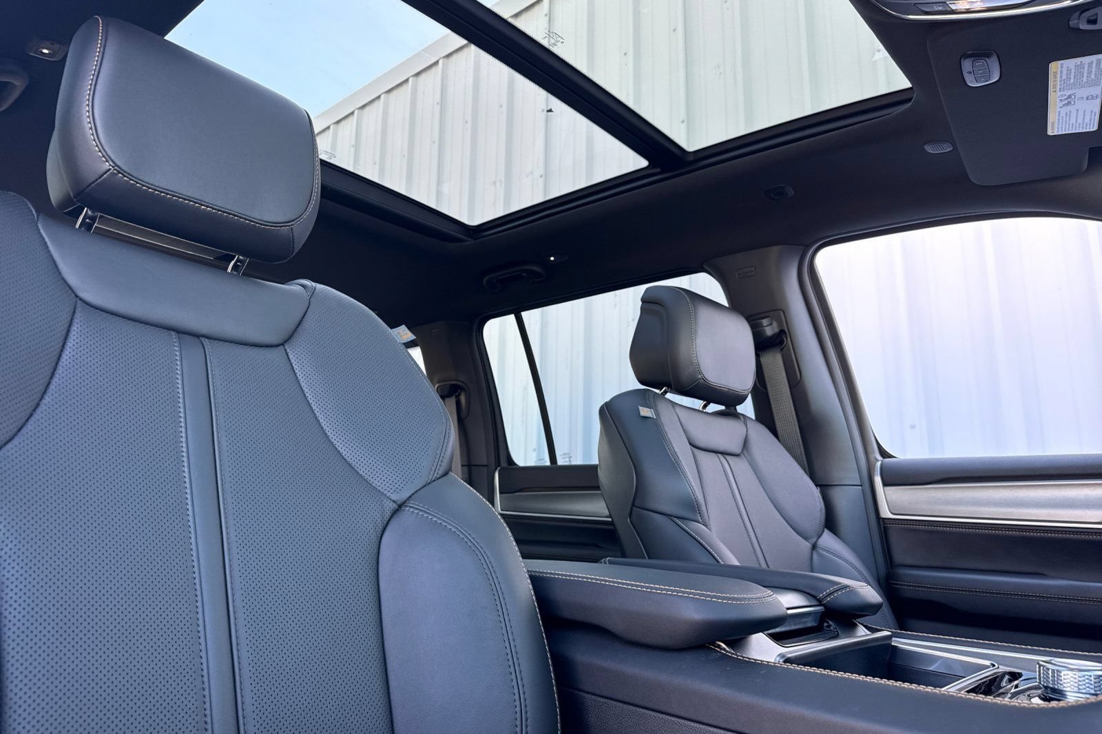 New 2026 Jeep Grand Wagoneer 4WD image 17