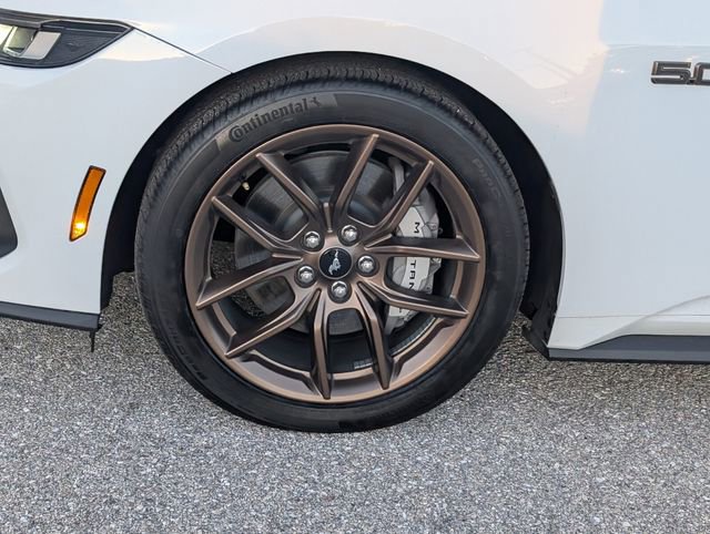 Used 2025 Ford Mustang GT Premium image 4