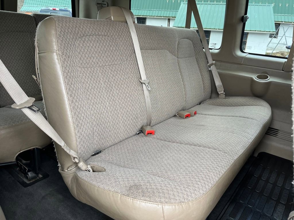 Used 2014 Chevrolet Express 2500 LT w/ LT Preferred Equipment Group RWD image 25