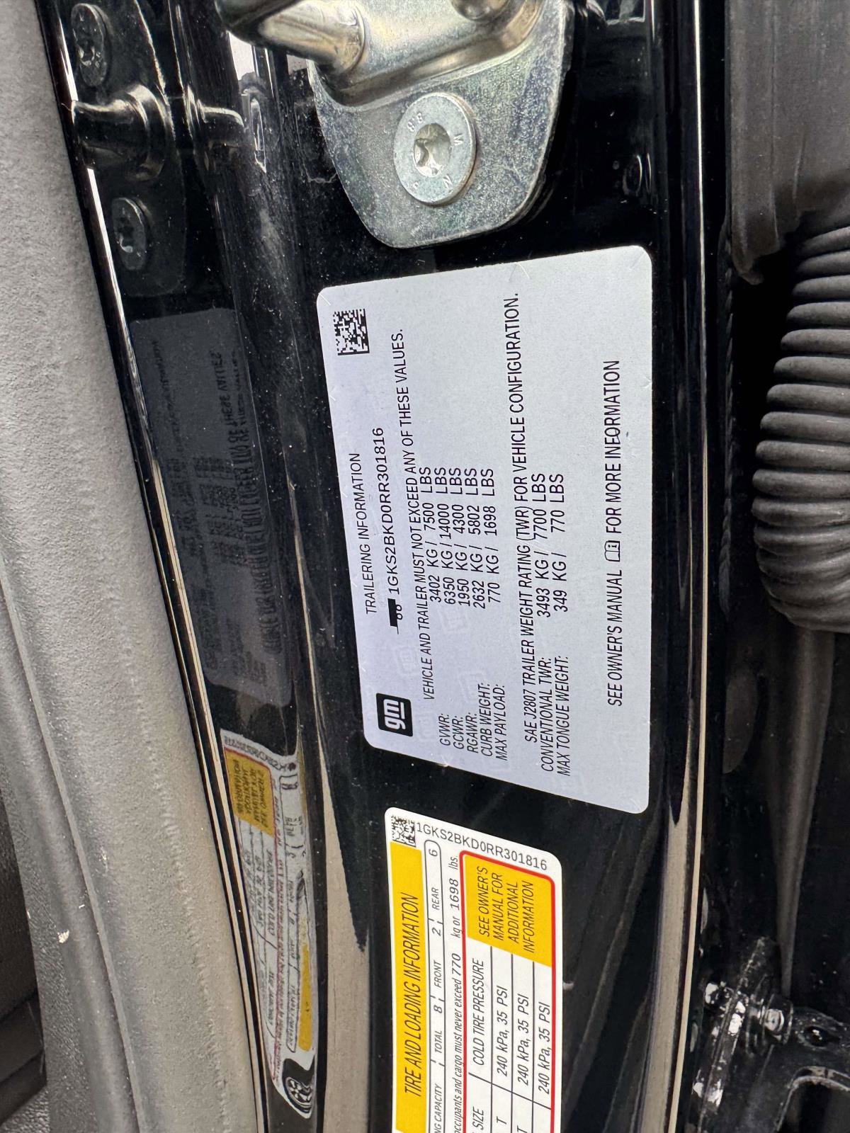 Used 2024 GMC Yukon SLT AWD/4WD image 24