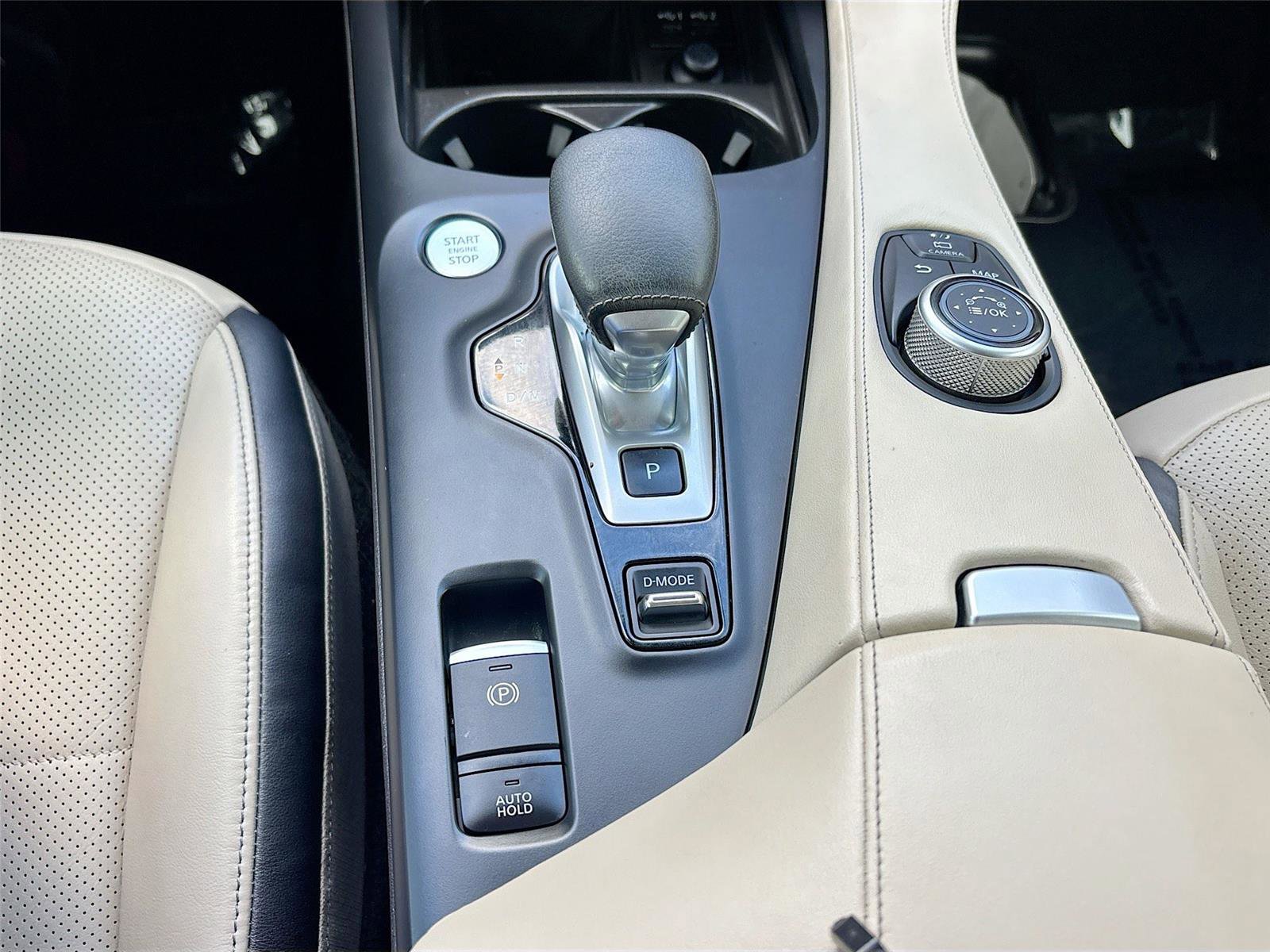 Used 2021 INFINITI QX50 Sensory image 17