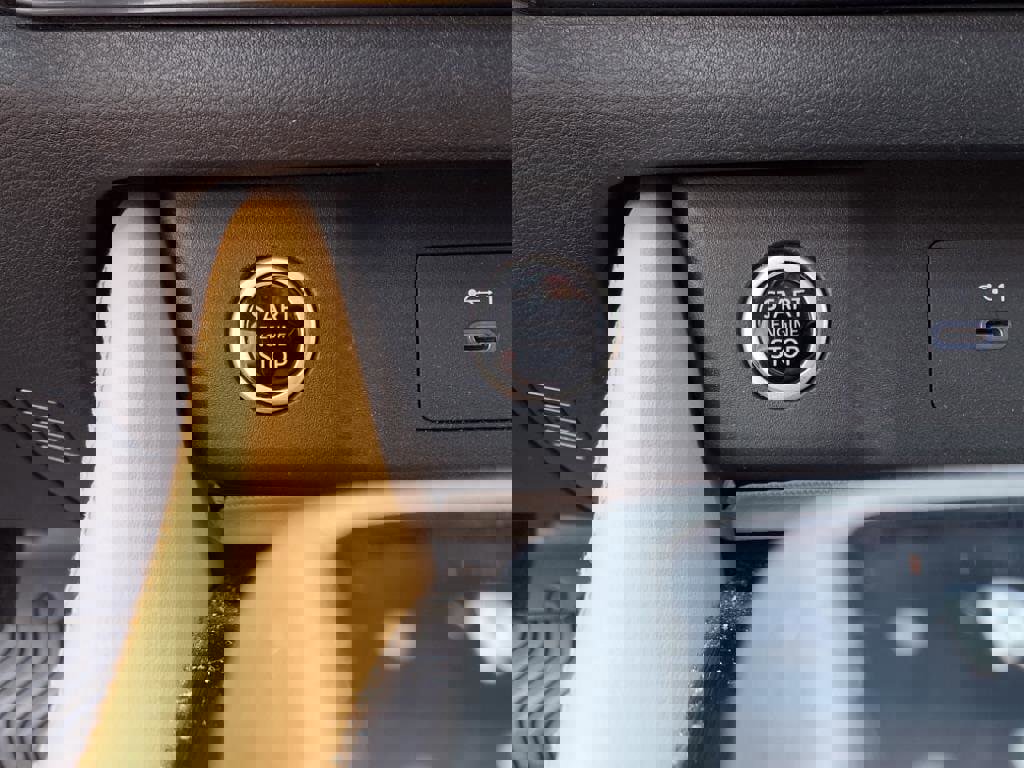 Used 2021 Nissan Rogue Platinum image 13