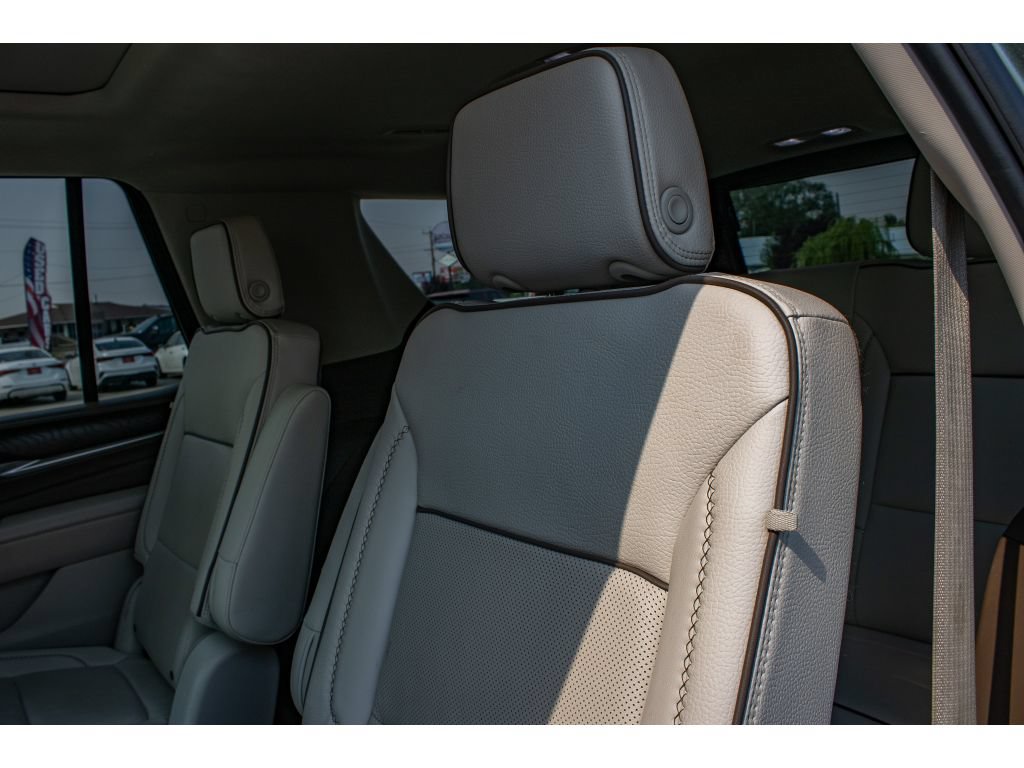 Used 2024 GMC Yukon Denali w/ Advanced Technology Package AWD/4WD image 22