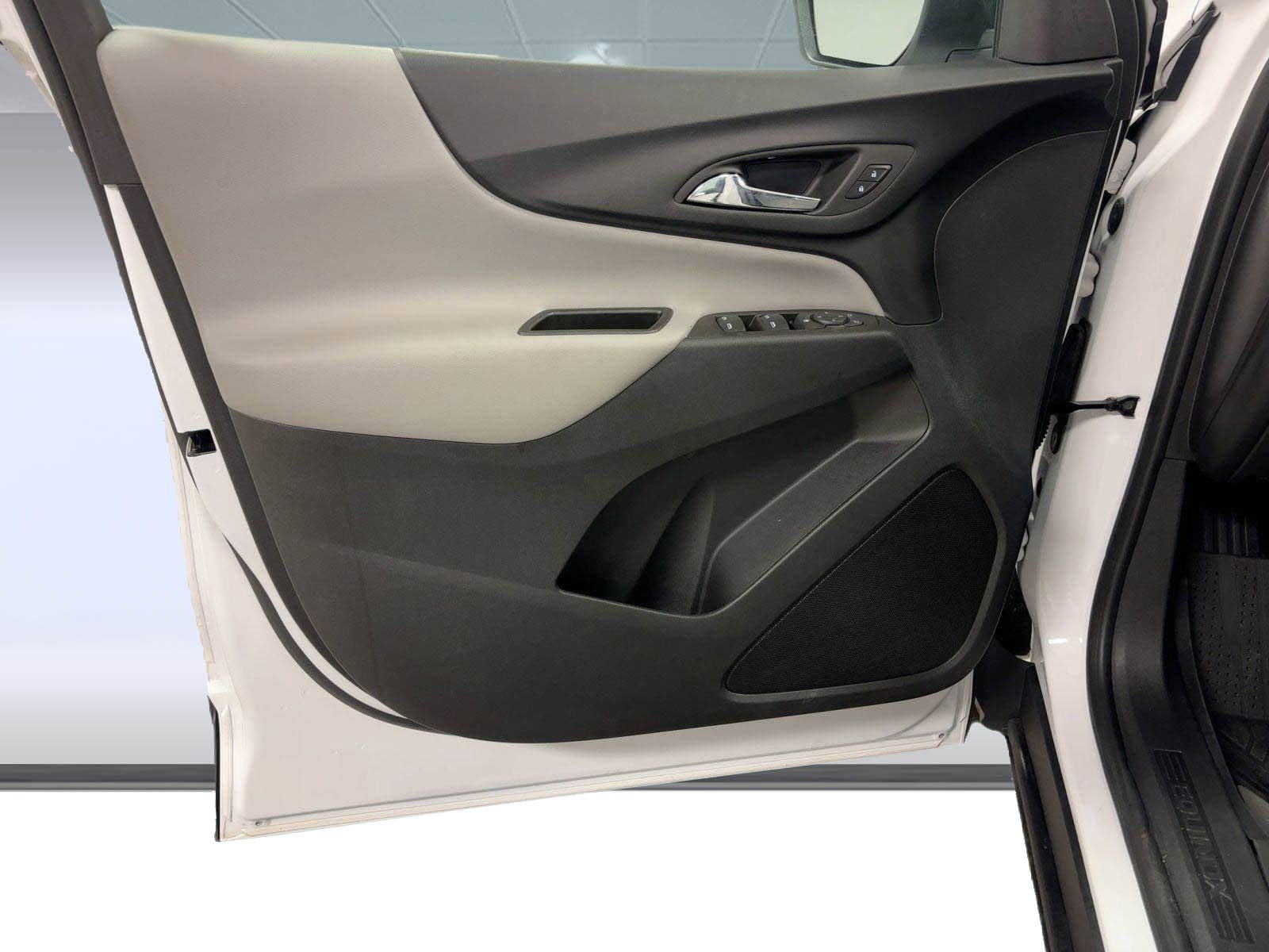 Certified 2023 Chevrolet Equinox LS w/ LPO, Floor Liner Package image 21