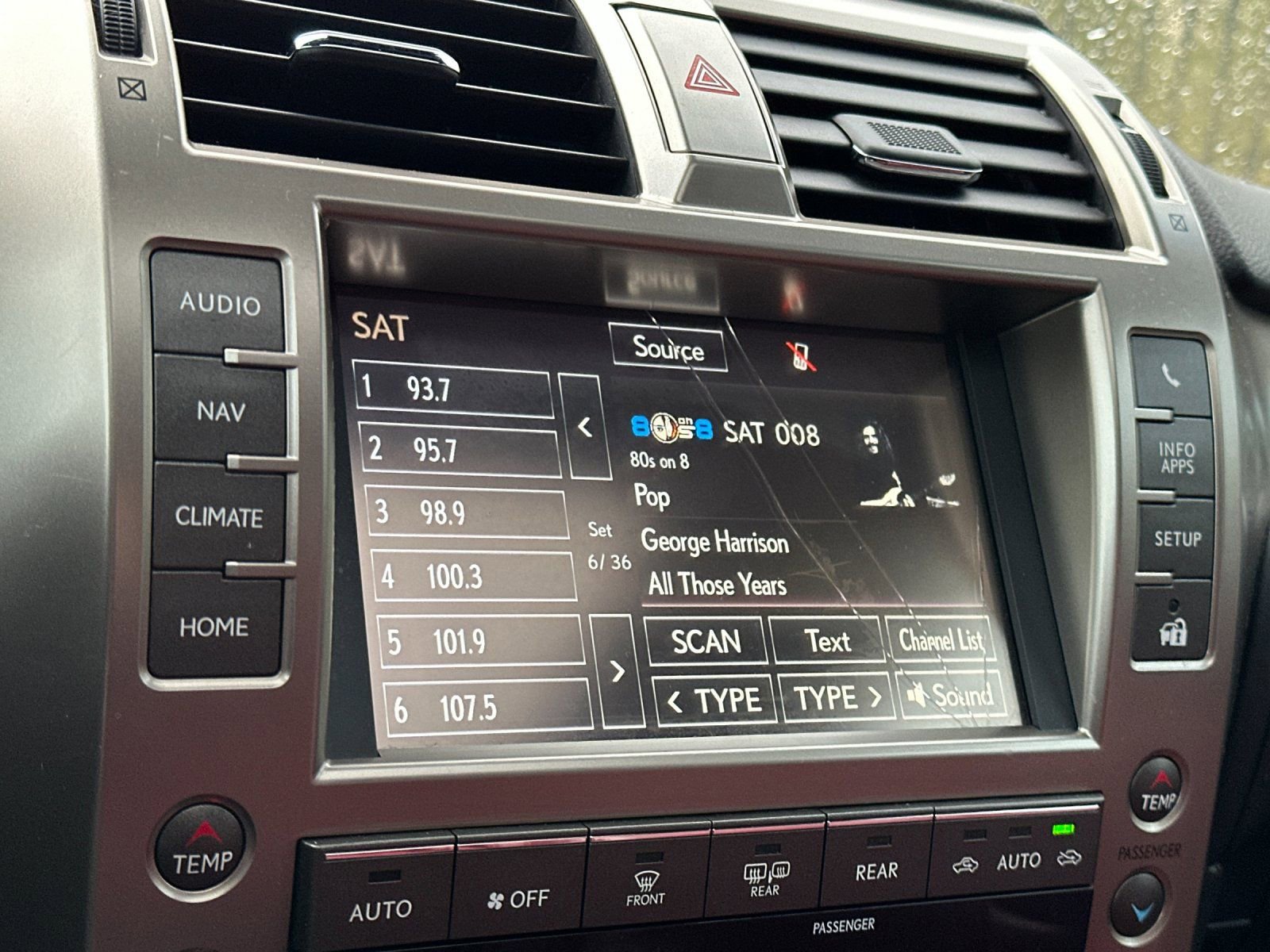 Used 2021 Lexus GX 460 Luxury w/ Off Road Package image 18