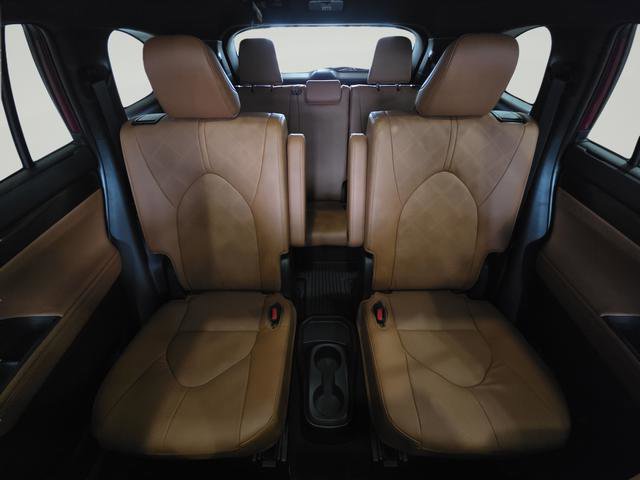 New 2026 Toyota Highlander Platinum AWD/4WD image 29