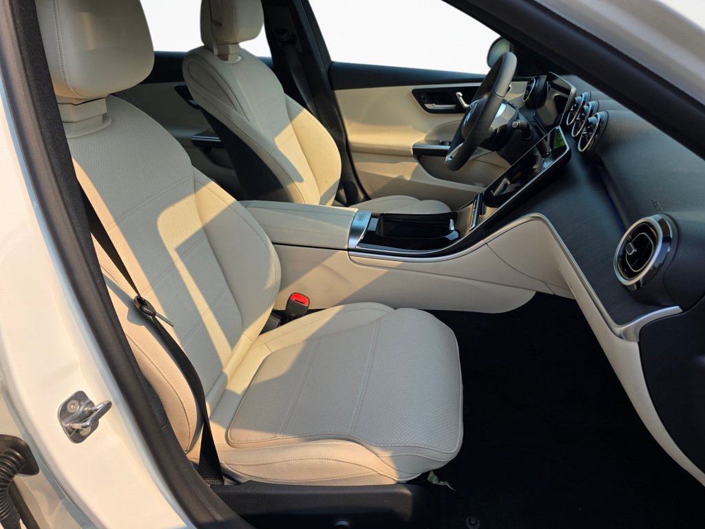 New 2026 Mercedes-Benz C 300 4MATIC Sedan image 25