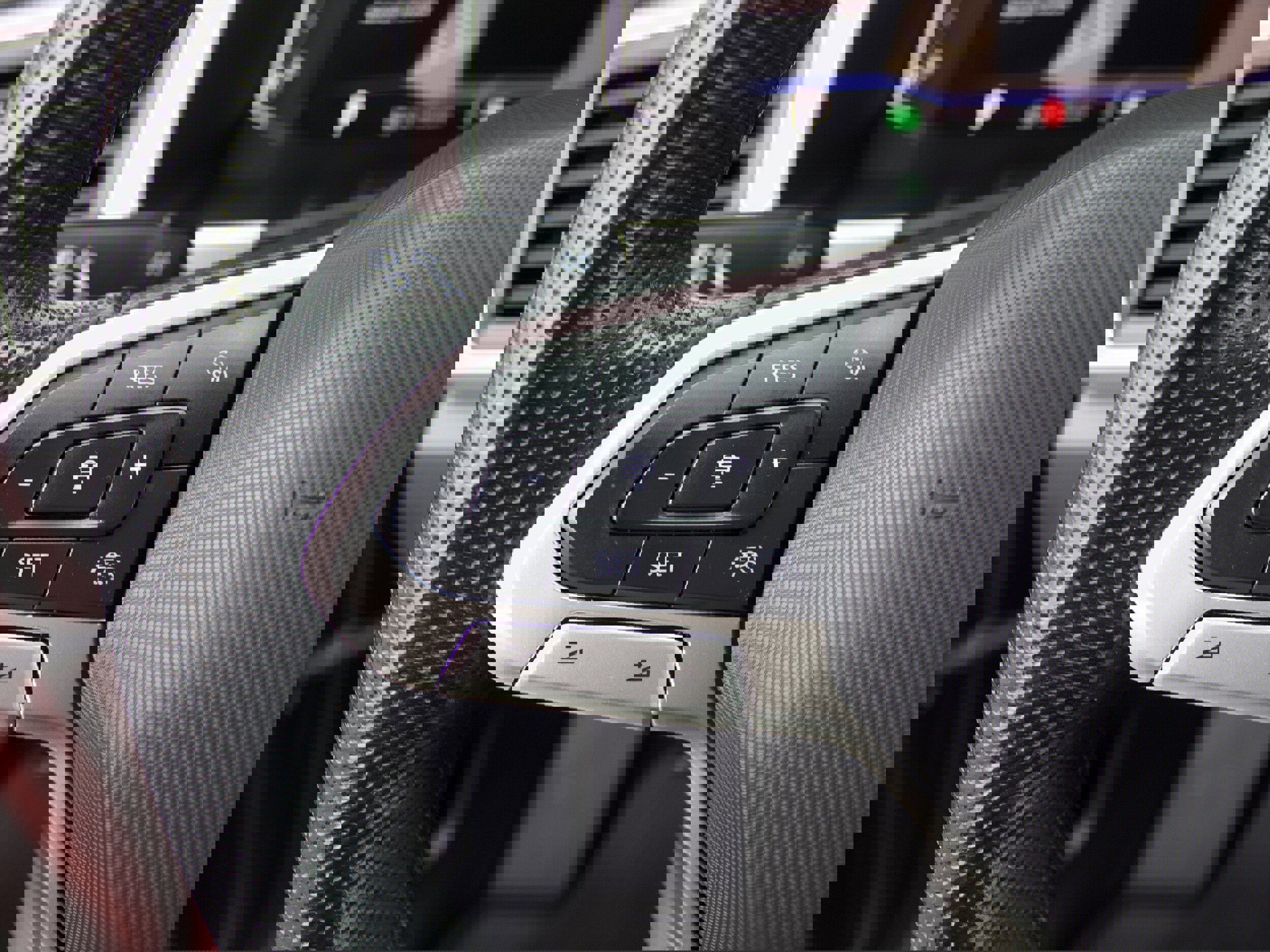 Used 2021 Volkswagen Atlas Cross Sport SEL Premium R-Line image 17