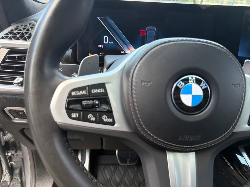 Used 2023 BMW X7 xDrive40i w/ M Sport Package AWD/4WD image 20