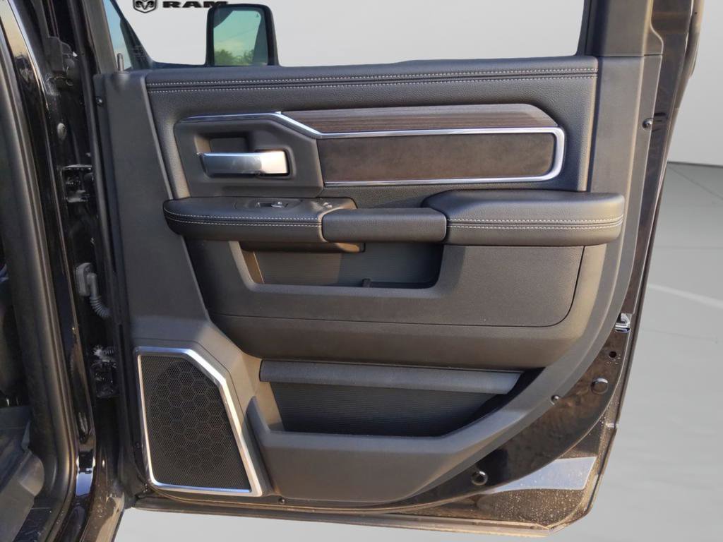 New 2026 RAM 2500 Laramie w/ Night Edition image 30
