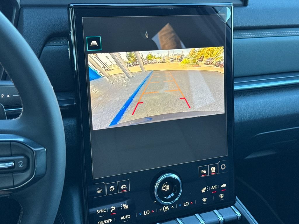 New 2027 GMC Terrain AT4 w/ LPO, Black Badging Package AWD/4WD image 18
