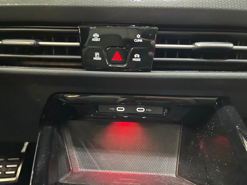 Certified 2024 Volkswagen GTI SE w/ SE Leather Seats Package image 17