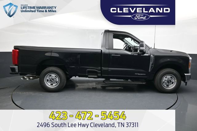 New 2025 Ford F250 XL w/ XL Chrome Package image 8