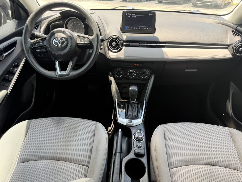 Used 2020 Toyota Yaris LE FWD image 15