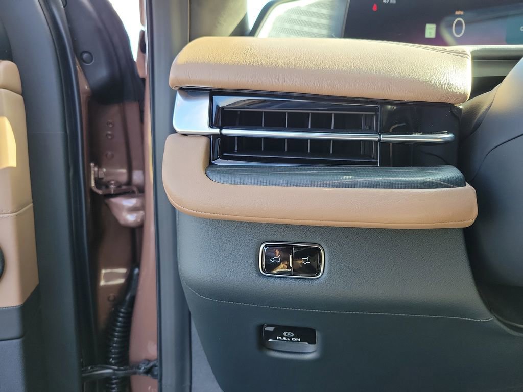 New 2025 Lincoln Navigator L Black Label image 22