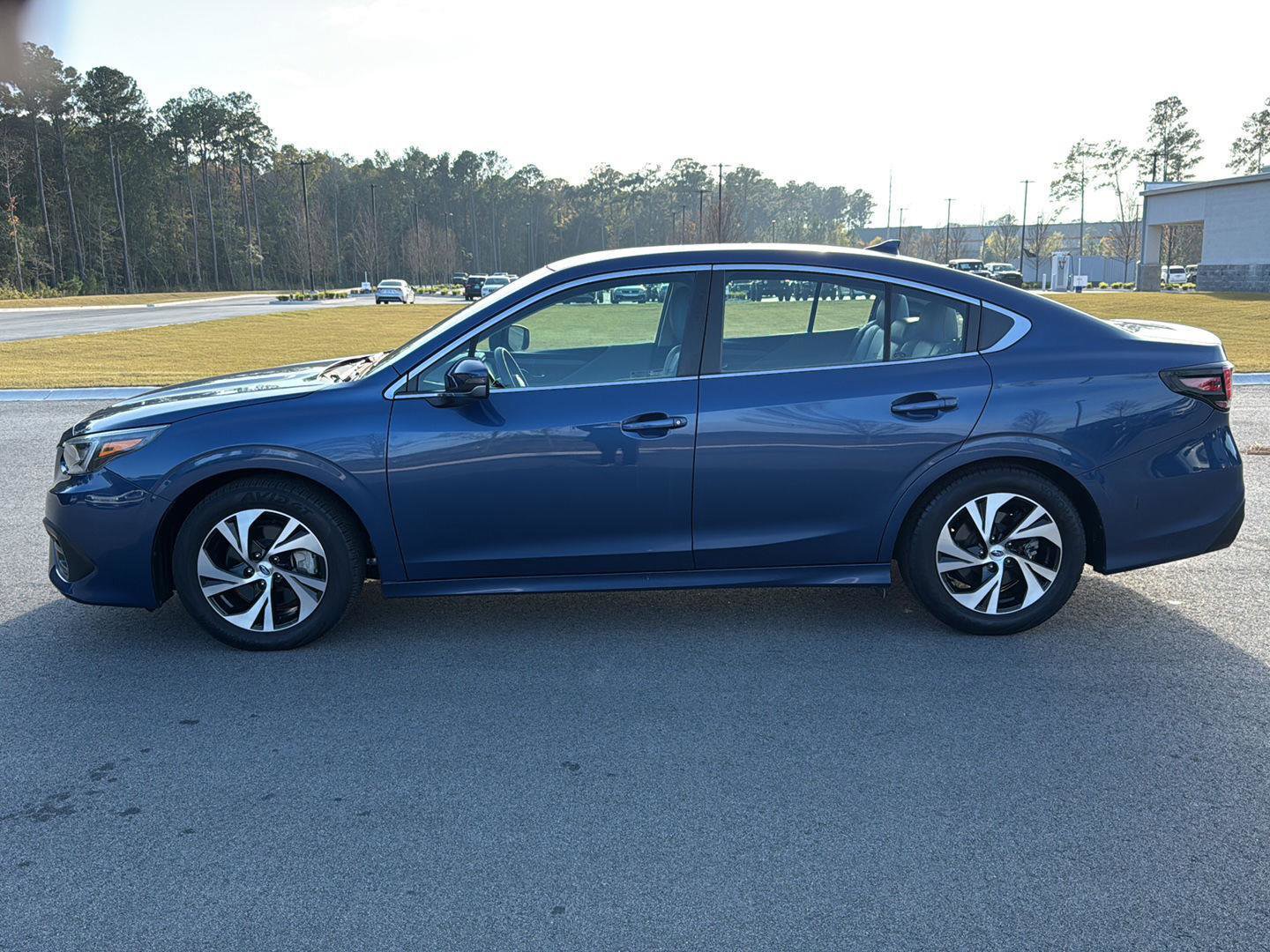 Used 2021 Subaru Legacy Premium image 4