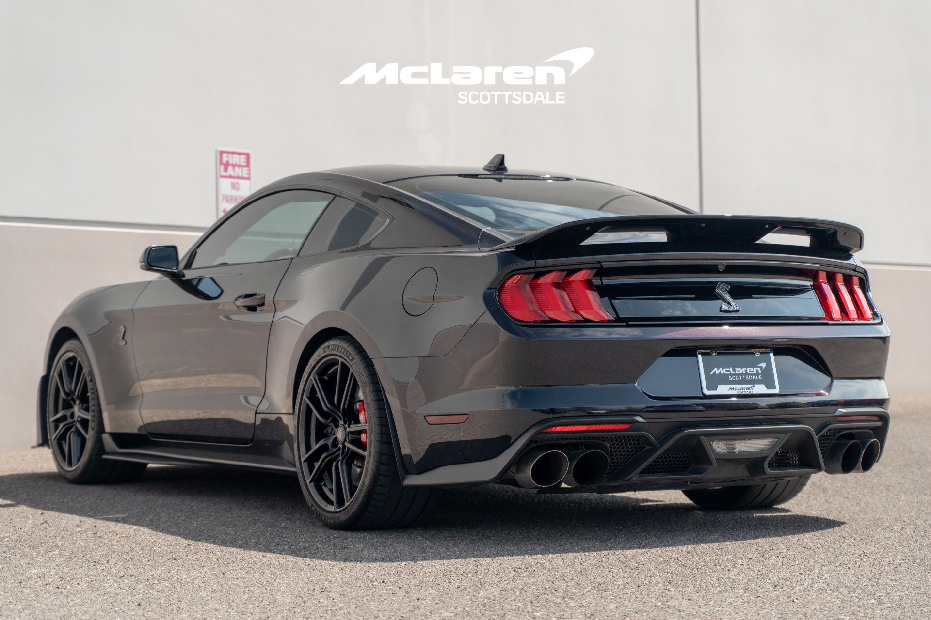 Used 2022 Ford Mustang Shelby GT500 w/ Technology Package RWD image 5