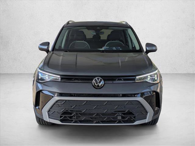 Used 2025 Volkswagen Taos SE video 2