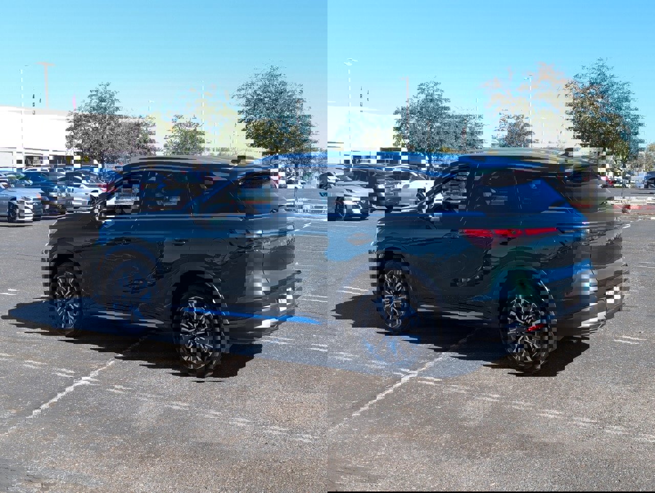 New 2026 INFINITI QX60 Luxe w/ Cargo Package image 3