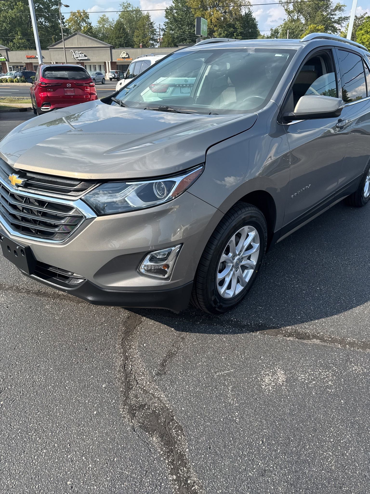Used 2019 Chevrolet Equinox LT w/ Sun & Navigation Package image 9