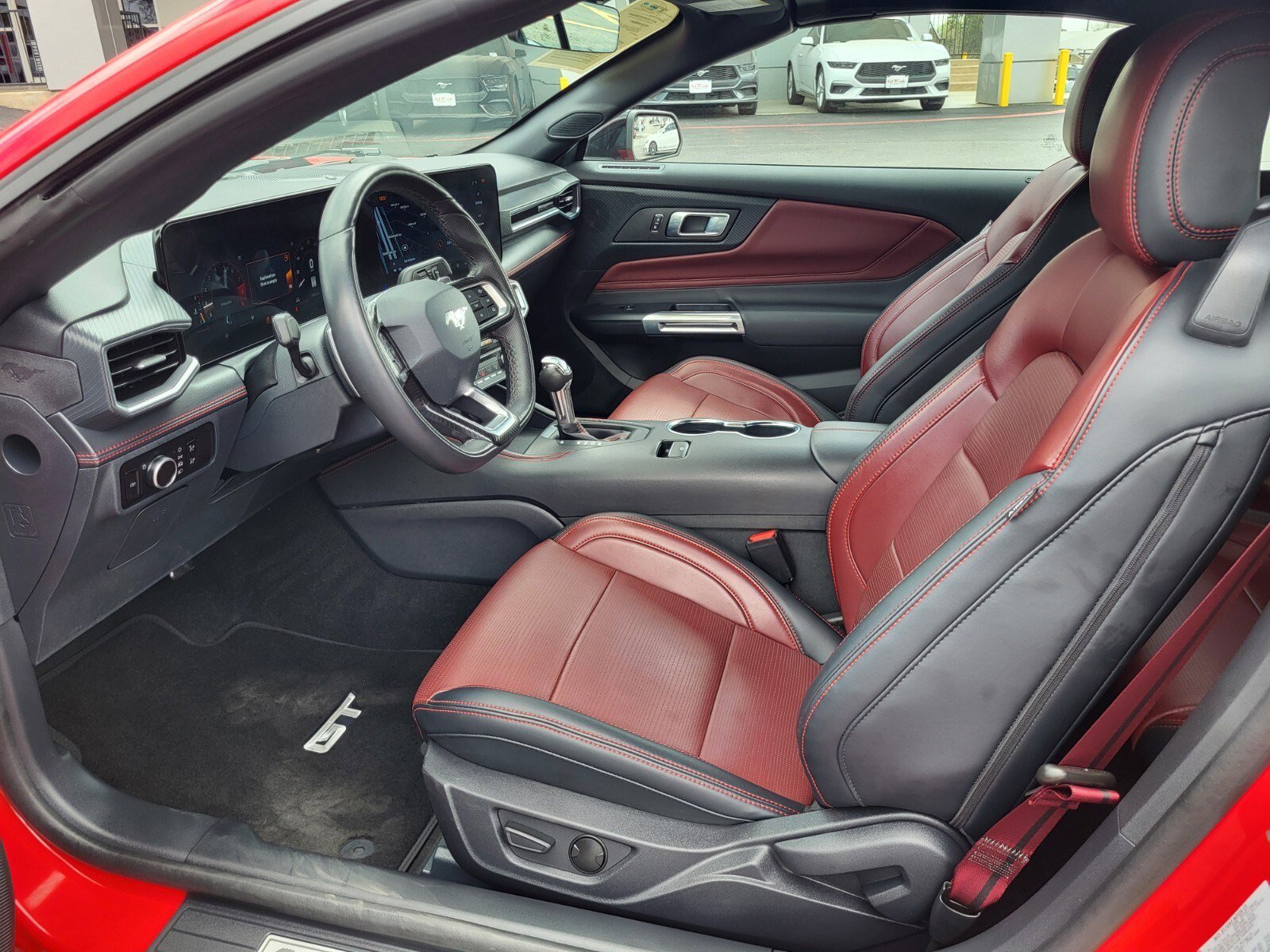 Used 2025 Ford Mustang GT Premium RWD image 18