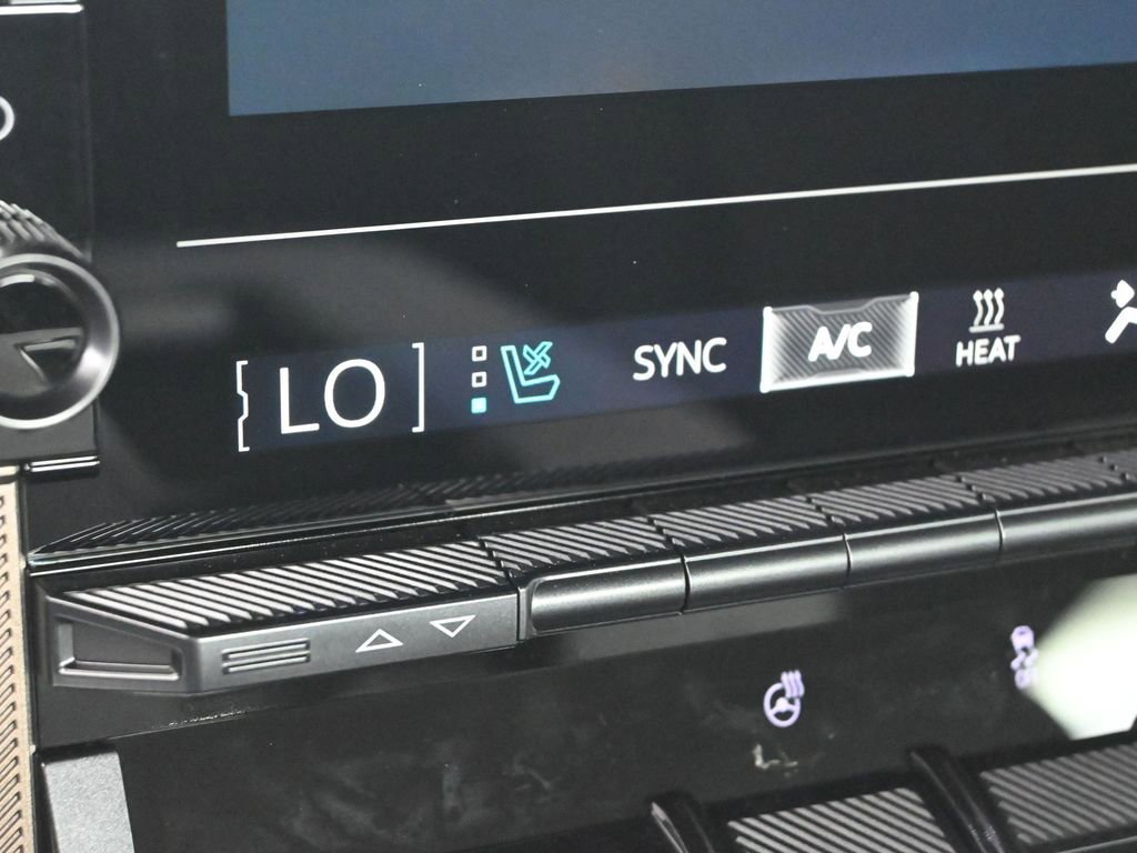 New 2025 GMC Hummer EV 2X w/ LPO, Dark Essentials Package image 24