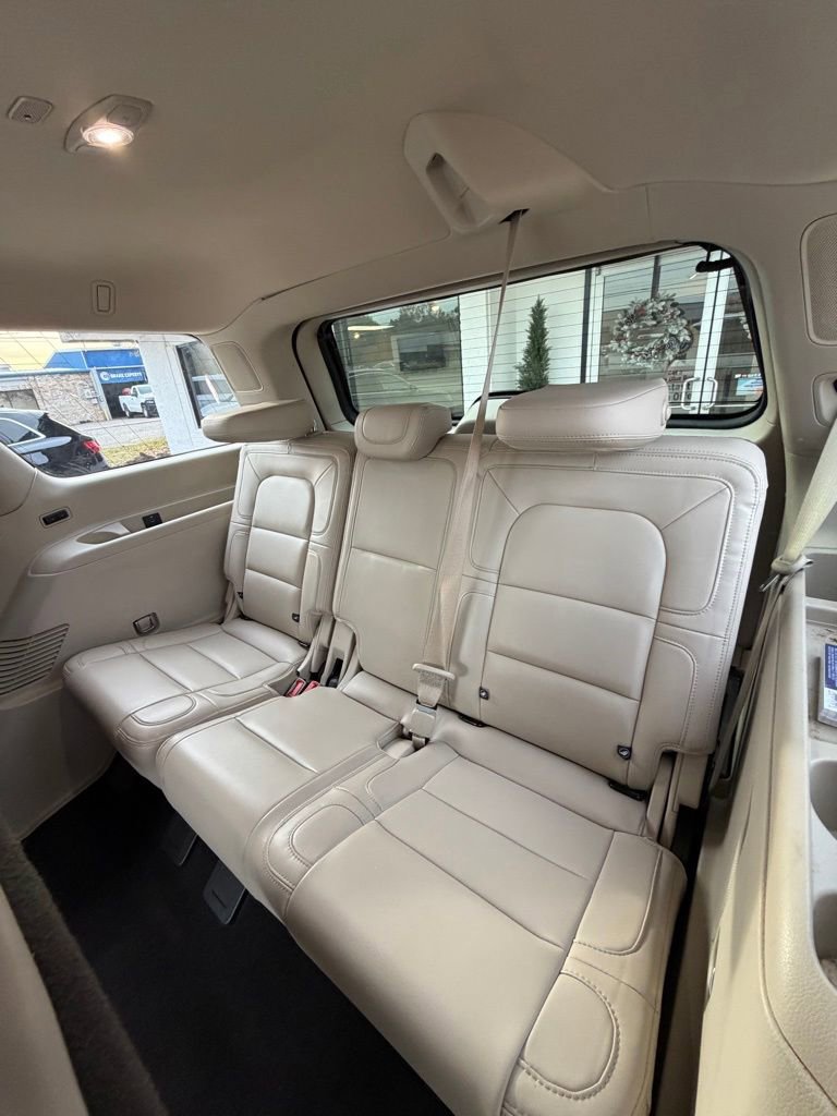 Used 2021 Lincoln Navigator Reserve w/ Luxury Package image 10
