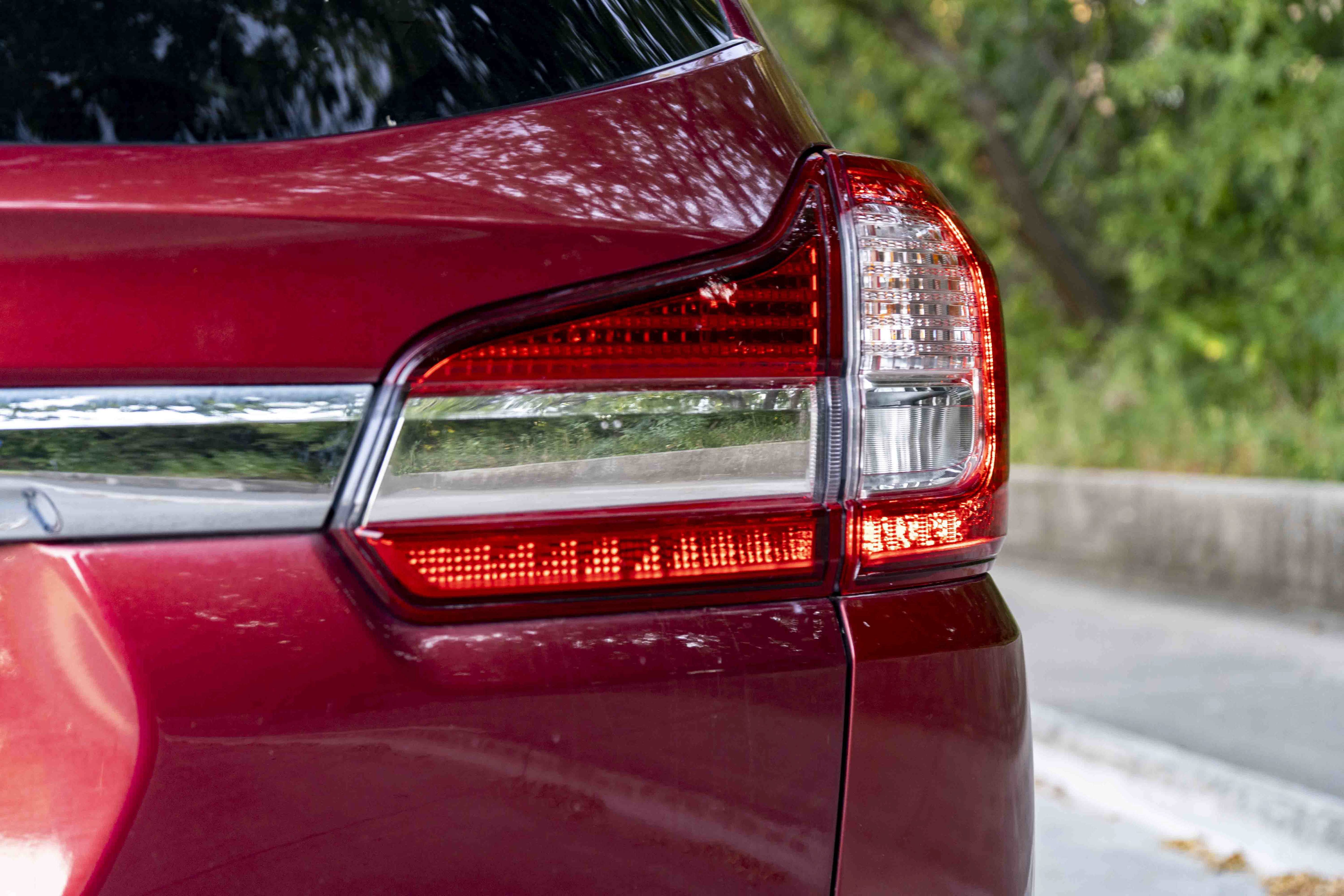 Used 2019 Subaru Ascent Limited AWD/4WD image 13