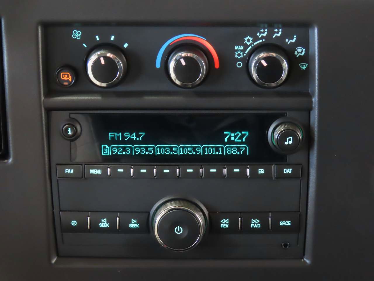 Used 2024 Chevrolet Express 3500 LT w/ LT Preferred Equipment Group image 10