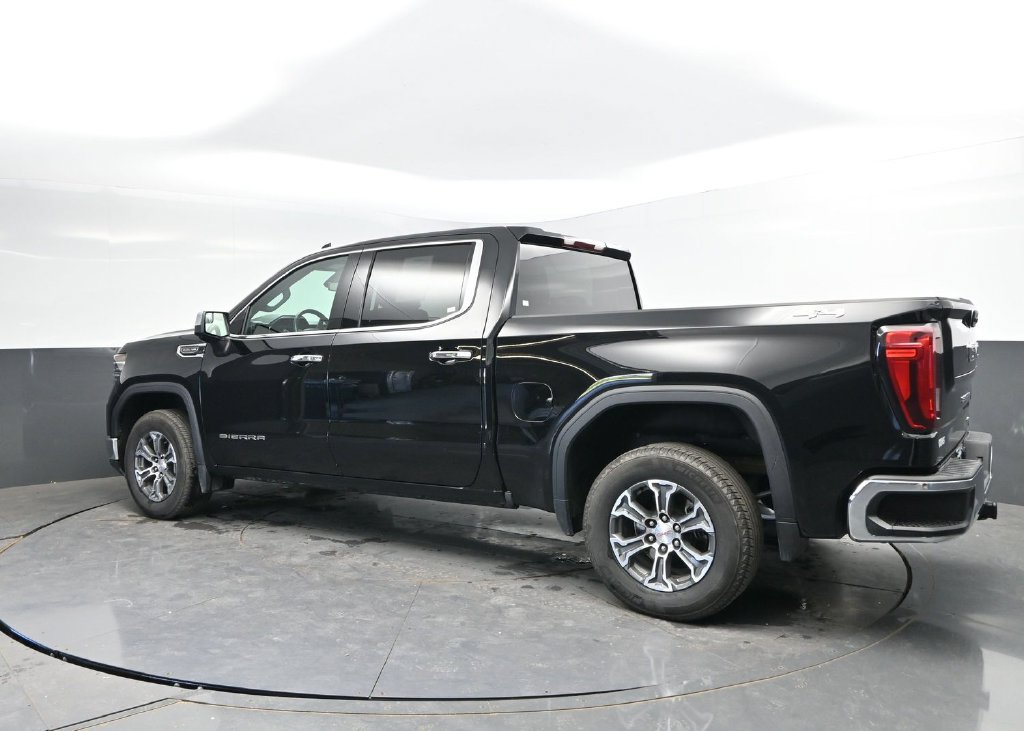 Used 2026 GMC Sierra 1500 SLT AWD/4WD image 5