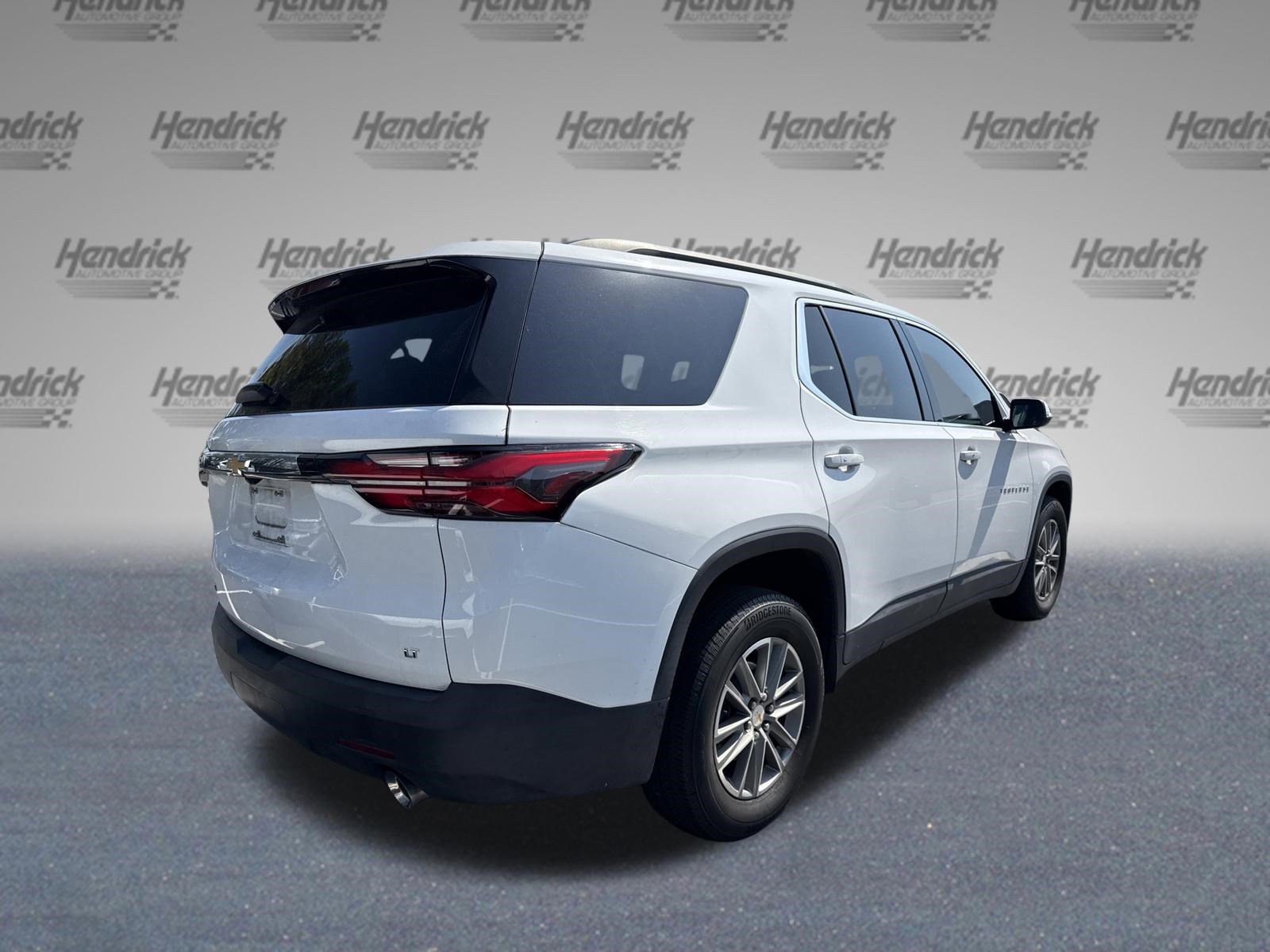 Used 2023 Chevrolet Traverse LT image 19