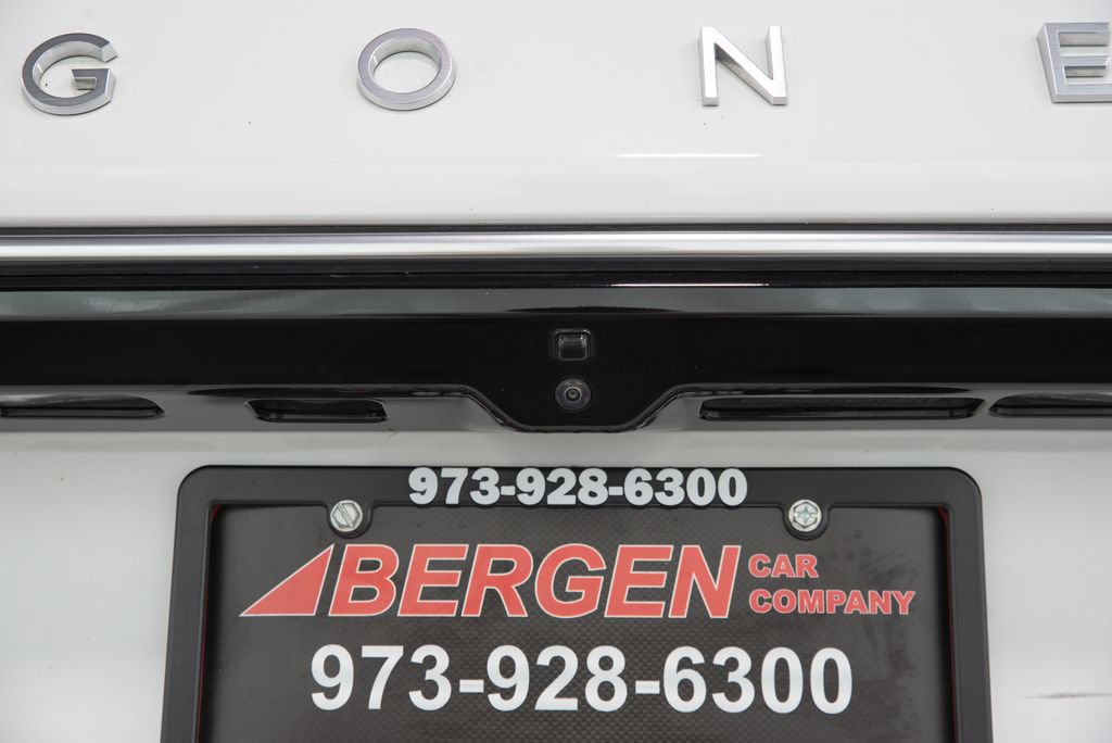Used 2025 Jeep Wagoneer Series II RWD image 12