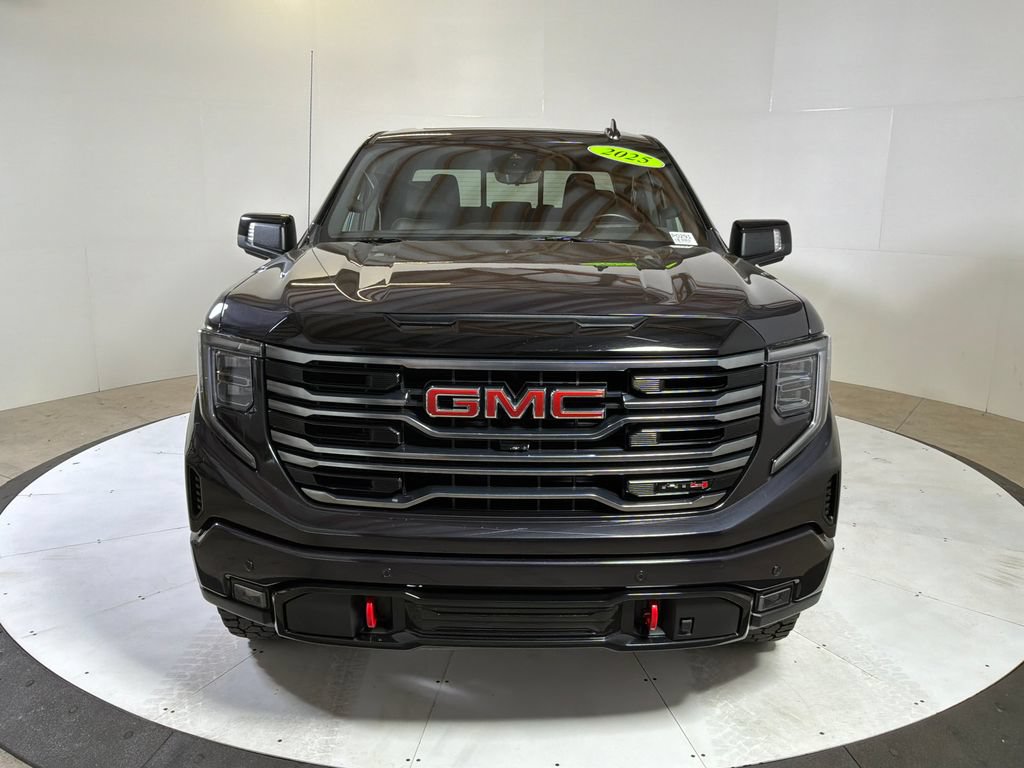Used 2025 GMC Sierra 1500 AT4 w/ Technology Package AWD/4WD image 2