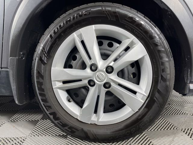 Used 2021 Nissan Kicks S image 15