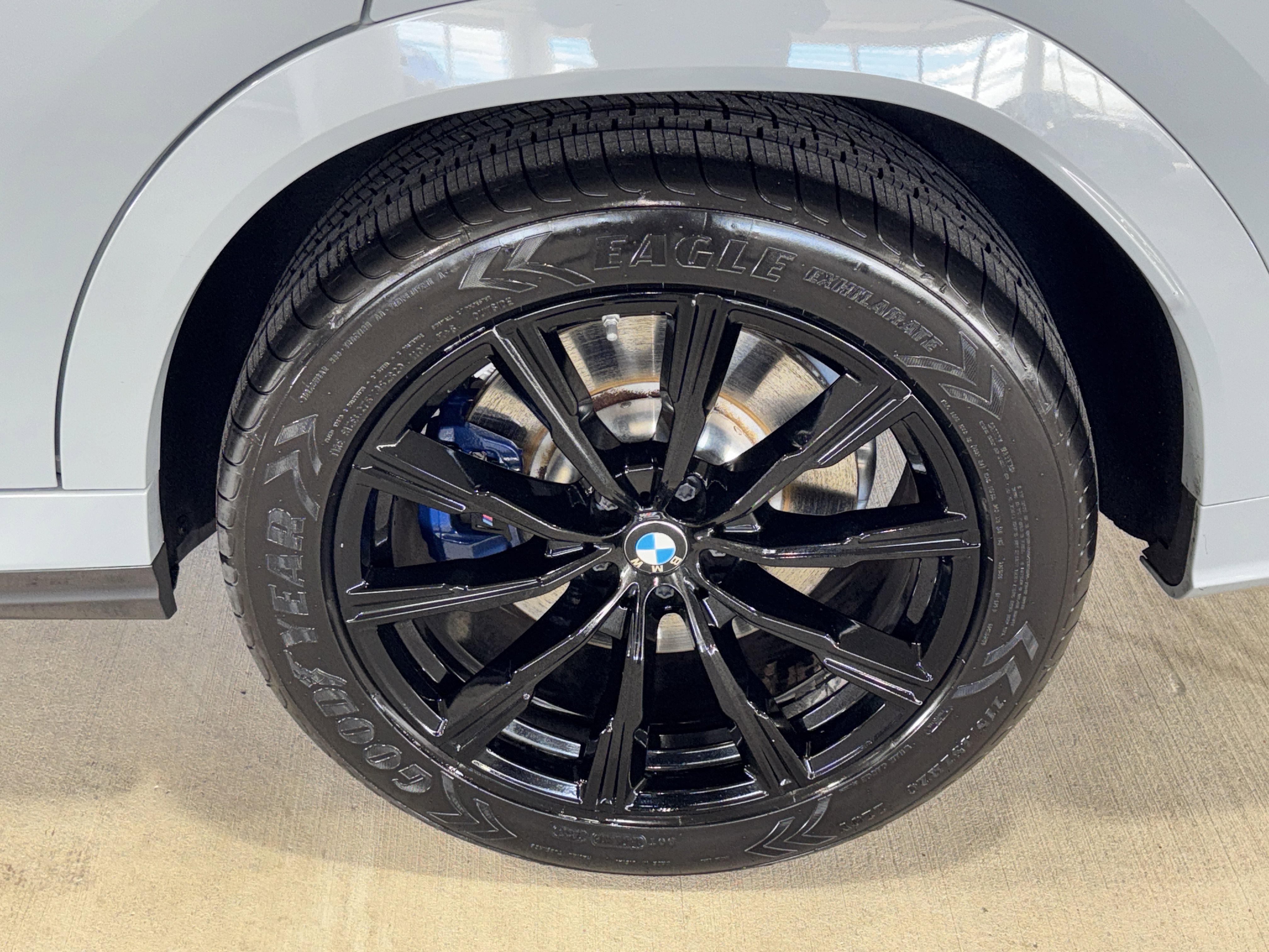 Used 2024 BMW X6 M60i image 36